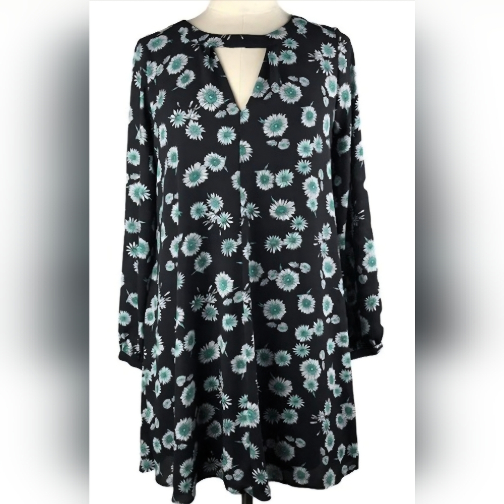 ✨️3/$25✨️ Floral Black and Teal Daisy Print Shift Dress